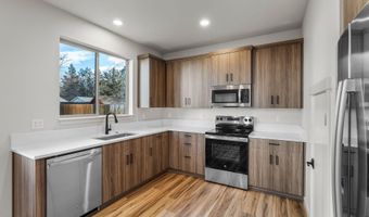 477 SE Roosevelt Ave, Bend, OR 97702