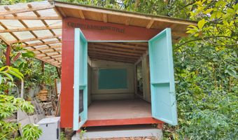 20 WAIPIO VALLEY Rd, Honokaa, HI 96727