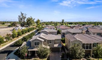 903 W GLACIER Dr, Chandler, AZ 85248
