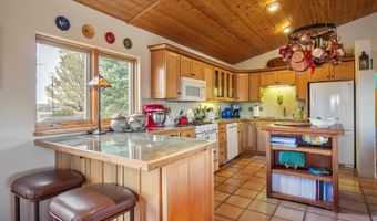 13 Coyote Loop, Arroyo Hondo, NM 87513