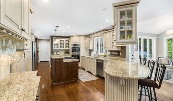 76 Plummer Rd, Bedford, NH 03110