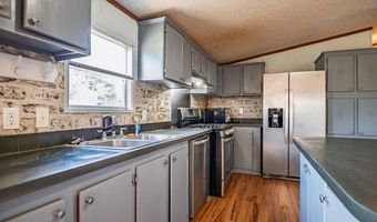 1376 Crouch Rd, Batesville, MS 38606