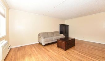 295 Merrick Rd 4A, Amityville, NY 11701