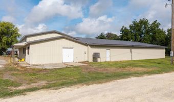 518 3rd Ave, Alton, KS 67623