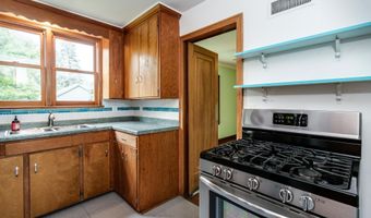 4234 Doncaster Dr, Madison, WI 53711