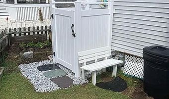 13 Thompson Rd A, Bourne, MA 02532