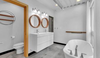 5520 W Cedar Crest Ct, Appleton, WI 54914