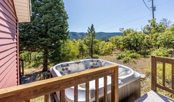 8954 Columbine Rd, Beulah, CO 81023