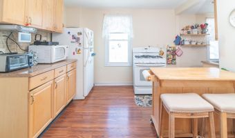 55 Lower Main St, Aberdeen, NJ 07747