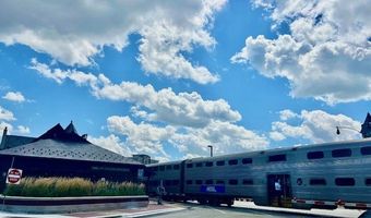77 S Evergreen Ave 1103, Arlington Heights, IL 60005