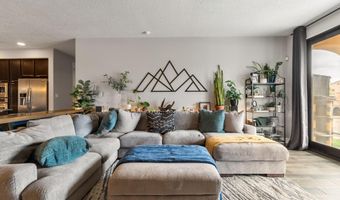 7348 Tree Line Ave NW, Albuquerque, NM 87114