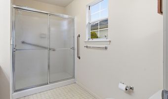 25 Willow Dr, Barnegat, NJ 08005