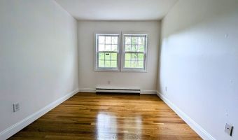 10 Scuppo Rd B10, Danbury, CT 06811