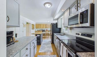 40 Meadow Dr, Bar Harbor, ME 04609