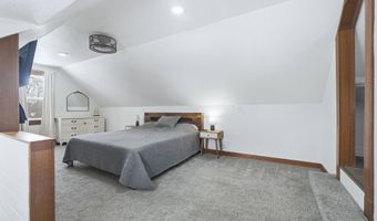 717 S York St, Albion, IN 46701