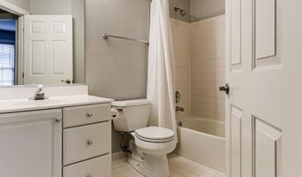 953 HARRISON Cir, Alexandria, VA 22304