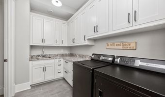 24913 Covenant Ln, Adel, IA 50003