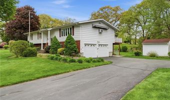 6 Bruce Dr, North Smithfield, RI 02896