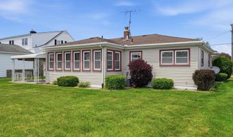7589 Colony Dr, Algonac, MI 48001