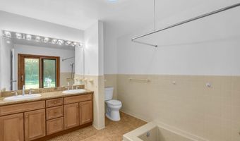 3548 N VALLEY St, Arlington, VA 22207