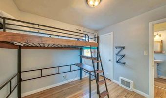 2004 Peake Ave, Cody, WY 82414