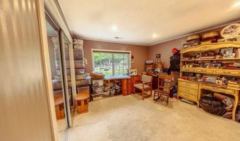 1121 YEUST Rd, Azalea, OR 97410