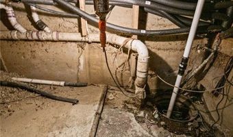 5825 Lake Rd 9, Ashtabula, OH 44004