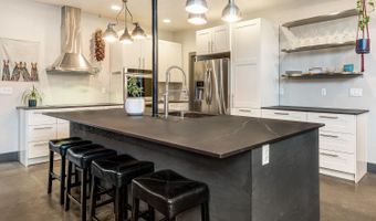 19354 Kiowa Rd, Bend, OR 97702