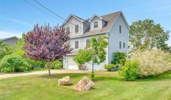 8 Green Acres Dr, Narragansett, RI 02882