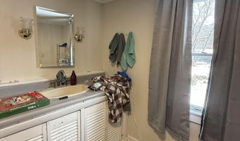 113 Dummer St, Bath, ME 04530