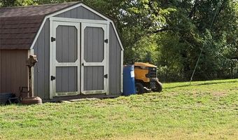 2004 Seven Devils Rd, McAlester, OK 74501