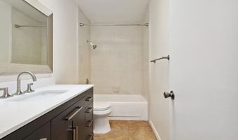 811 Kalpati Crk B, Carlsbad, CA 92008