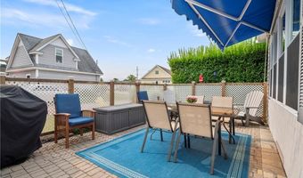 64 Burnside Ave, Narragansett, RI 02882