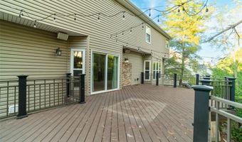570 Castle Ridge Dr, Ballwin, MO 63021