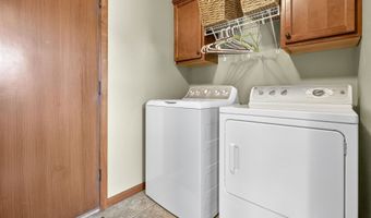 1936 N REXFORD St, Appleton, WI 54914