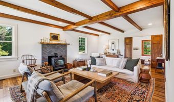 411 Bennett Rd, Barnard, VT 05031