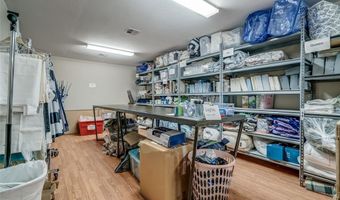 6707 NW 50th St, Bethany, OK 73008