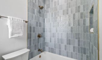 2524 41ST St NW 1, Washington, DC 20007