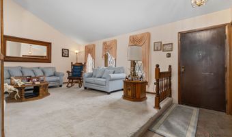 1124 N Anvil Ct, Addison, IL 60101