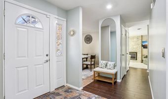 117 Old Oaks Dr, Ballwin, MO 63011