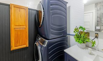 703 13th St, Auburn, NE 68305