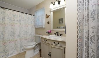 211 Pine Oak Blvd, Barnegat, NJ 08005