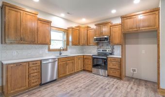 304 N Mulberry St, Adrian, MO 64720