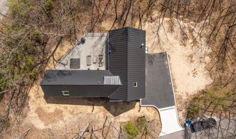 111 E Neptune Ave, Beverly Shores, IN 46301