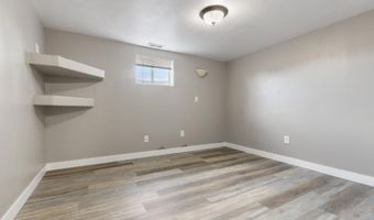 1619 Melgaard Rd, Aberdeen, SD 57401