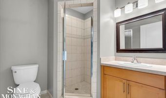113 Roselawn St, Algonac, MI 48001