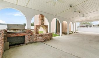 203 WILSON St, Belle Chasse, LA 70037