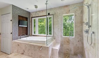 1040 Rustic Hills Dr, Ashland City, TN 37015