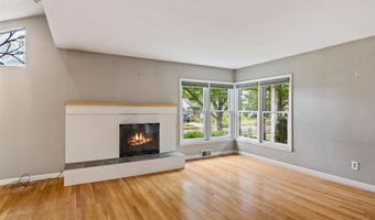 14 Linden Ter, Burlington, VT 05401