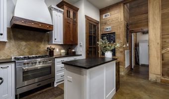 1202 Hilldale Cv, Alexander, AR 72002